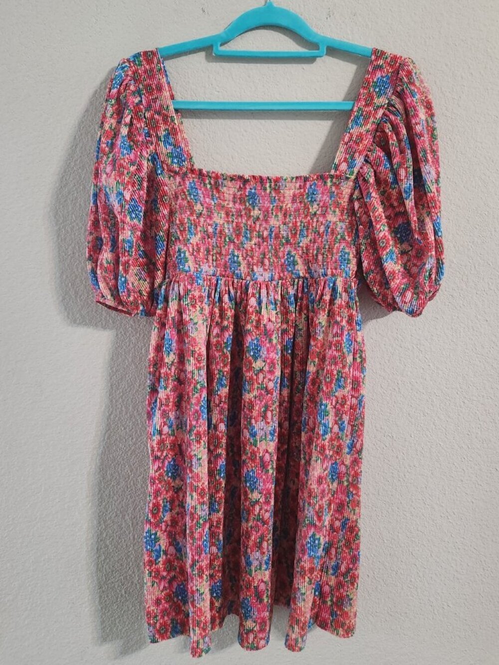 Zara Floral Pleated mini dress with puff sleeves Women’s medium pink NWT